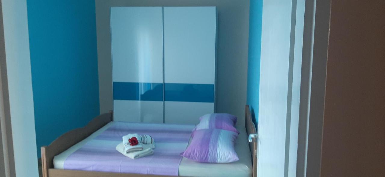 Apartment Vana Трогир Екстериор снимка